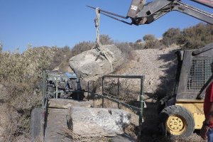 Traslado de los restos de una antigua construcción industrial de época romana.
