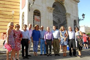 La ministra Fátima Báñez, con Antonio Sanz, Juan José Matarí, Gabriel Amat, Luis Rogelio Rodríguez Comendador, Andrés García Lorca y sus respectivas 