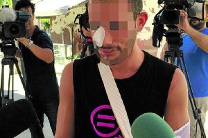 Juanjo después de ser dado de alta en el hospital.