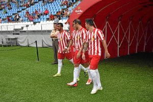 Míchel, primero por la izquierda.