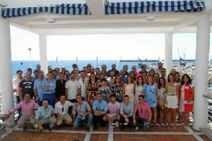 Antiguos alumnos del Colegio La Salle, promoción 1995, celebrando su veinte aniversario.