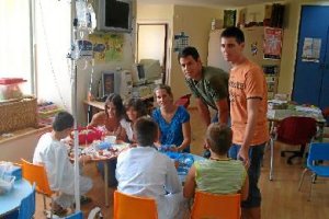 Las aulas hospitalarias forman parte de un programa complementario al de Atención Domiciliaria. 
