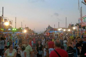 Zona de las atracciones en el Recinto Ferial de Almería. 