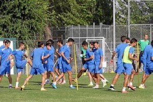 Los jugadores de Garitano en plena faena.