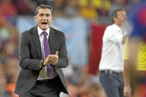 Valverde feliz en la banda.