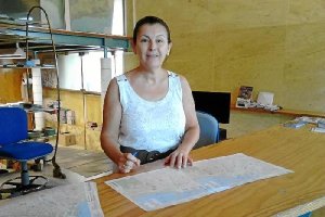 Frente al puerto está la Oficina de Turismo de la Junta de Andalucía.