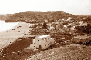 Aguamarga en 1964 donde se refugió el fotógrafo Cabestrero.