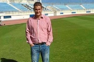 Israel Polo dará clases de fútbol en La Cañada.