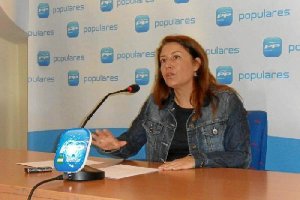 Carmen Crespo es portavoz adjunta del PP-A en el Parlamento y diputada por Almería.