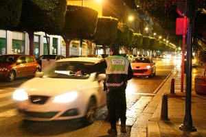 Control de alcoholemia en el Paseo de Almería