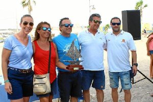 Caras felices entre los ganadores.