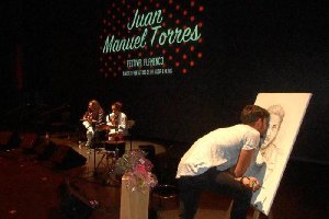 Tomatito acompañado por su hijo, José del Tomate