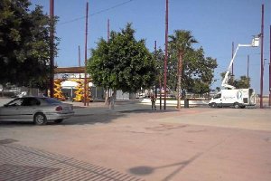 Montaje de las casetas y la iluminación en el ferial