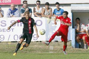 Morcillo en el partido ante el Sporting en Luanco.