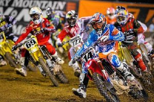 Todo preparado para la gran fiesta del motor en Cuevas.