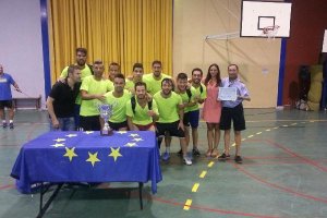 Cuevas presenta un gran verano.