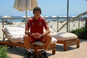 Vallejo es un internacional que capitanea el Zaragoza desde los 17 años.