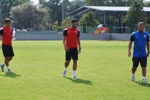 Antonio Marín junto a Chuli en el entrenamiento.