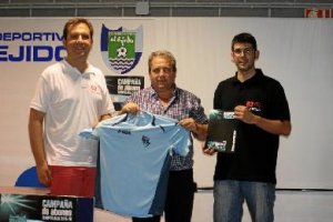 Vicente Puertas presentando la campaña de empresas.