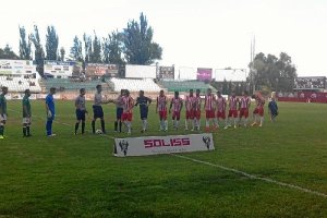 El Almería saludando al Toledo.