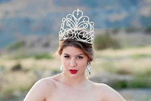 Denisse Vivianne Andor, Miss Primavera España.