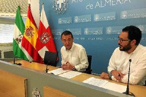 Pérez Navas y Díaz durante la rueda de prensa