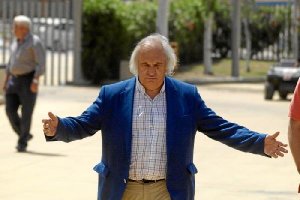 Alfonso García espera con los brazos abiertos a los nuevos abonados.