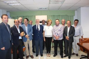  Consejera, viceconsejero y secretario general de Agricultura con la Ejecutiva regional de Asaja.