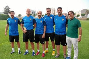 Miguel Rivera con todo su equipo de trabajo.