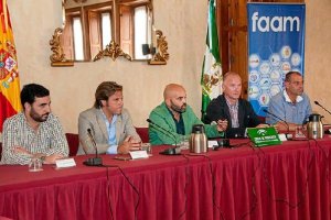 Un momento de la presentación de la Guía de playas accesibles.