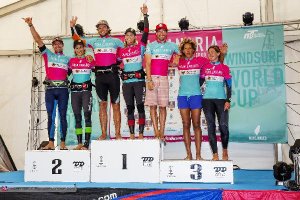 Víctor Fernández se subió al podio.