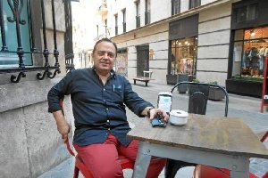 Francisco Iglesias tras la entrevista en Gastrobar Picasso de la capital. 