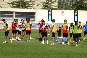 Chuli sabe rodearse siempre de los mejores compañeros.