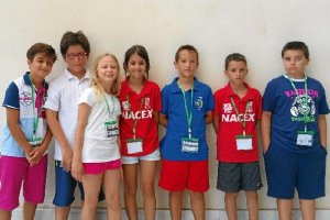 Los premiados en familia.