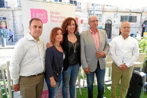 Visita de Irene Lozano en la campaña de las municipales a Almería