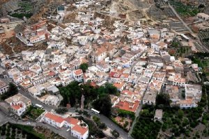 La poca población de Alhabia hace que sea el municipio cuyos vecinos más deben.