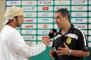 Hicham Jadrane en su etapa de entrenador del Fanja en plena Champions de Asia.