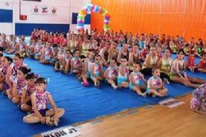 Exhibición del Club de Gimnasia Rítmica Diamonds de Pulpí