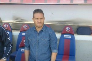 Tevenet, míster del Huesca.