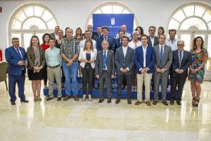 Foto en grupo de todos los diputados provinciales.