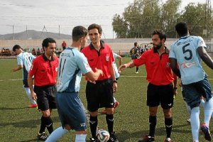 Vicente Puertas apuesta por un nuevo entrenador.