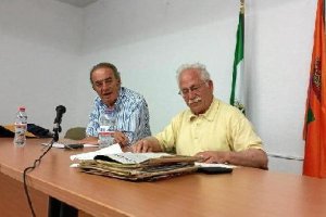 Fausto Romero y José Luis Martínez durante la conferencia en Antas. 