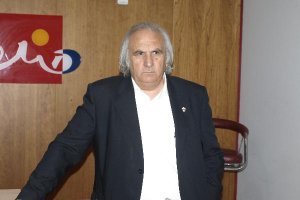 Alfonso García baja el presupuesto del club tras el descenso.