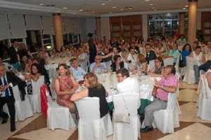 Los salones del Club de Mar acogieron el pasado viernes por la noche la celebración de los cincuenta años de vida de Aspapros.