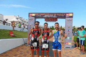 Los mejores posan tras la carrera.