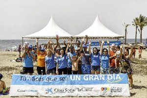 El Palmeral se convirtió en espacio de solidaridad para un centenar de niños. 
