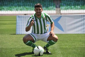 Dani Pacheco en su presentación con el Betis.