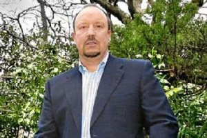 Rafa Benitez se coloca último en la larga lista de entrenadores.