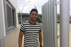 Mauro, este lunes en la puerta del Estadio Mediterráneo.