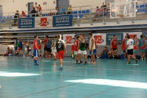 Se ha preparado una gran fiesta del baloncesto.